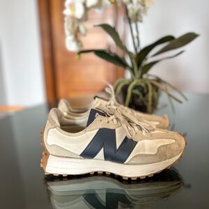 New Balance 327 'Moonbeam Outerspace